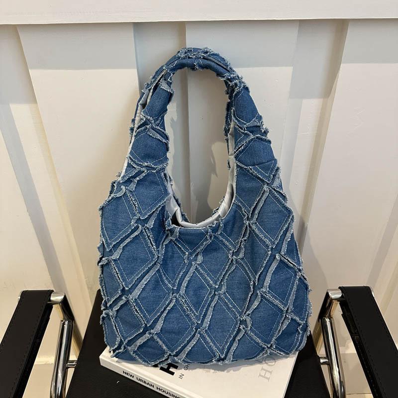 Fashionable Canvas Tote Bag For Women With Stylish Quilted Design And Versatile Colors