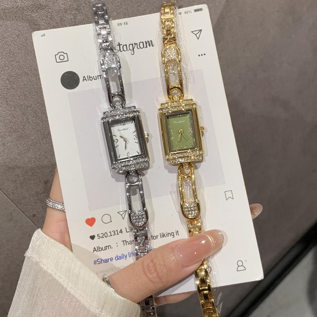 Vento Dinheiro Velho Vento Mão Design de Nicho Relógio Feminino Leve Luxo Retrô Alto Valor Relógio Feminino