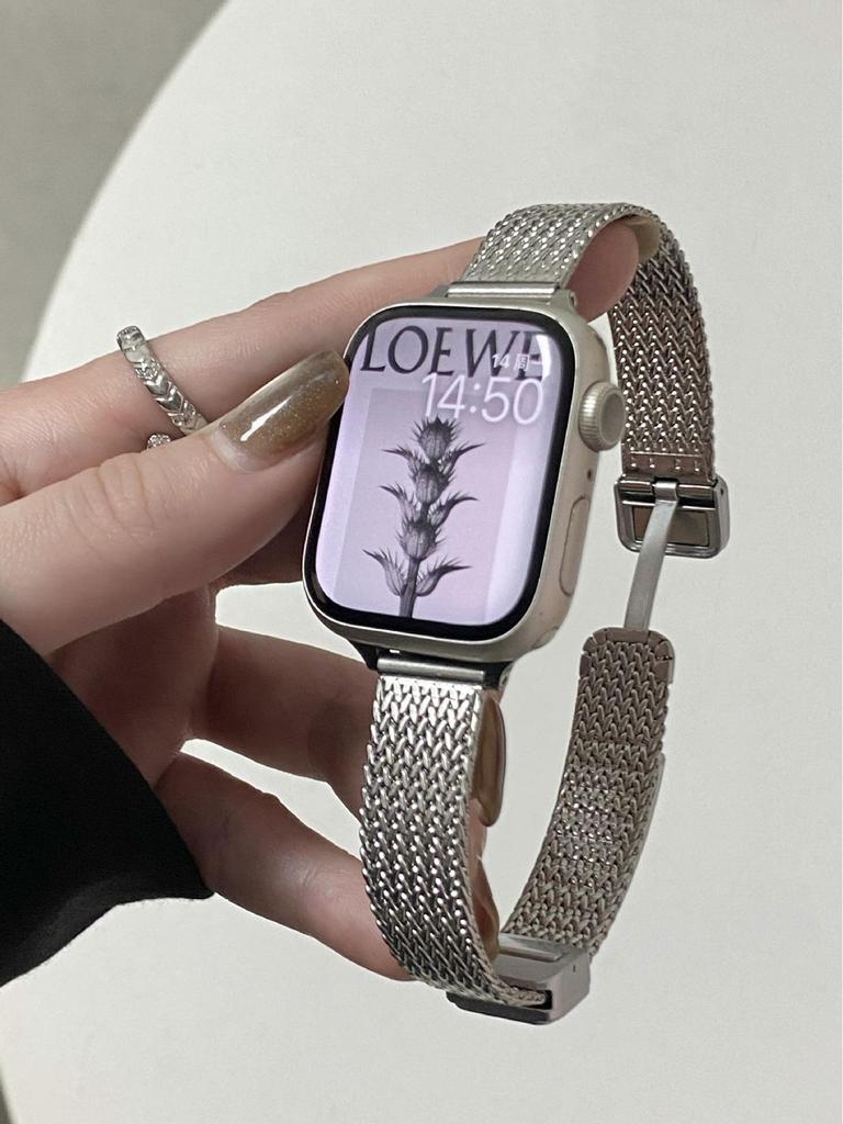 Apple Watch 10 Stainless Steel Magnetic Herringbone Mesh Strap - Compatible with Apple Watch 8/9