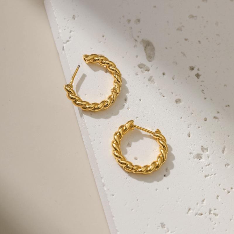 Twisted Braided Hoop Earrings Women Niche Minimalist Design 18k Plated Circle Ear Jewelry
