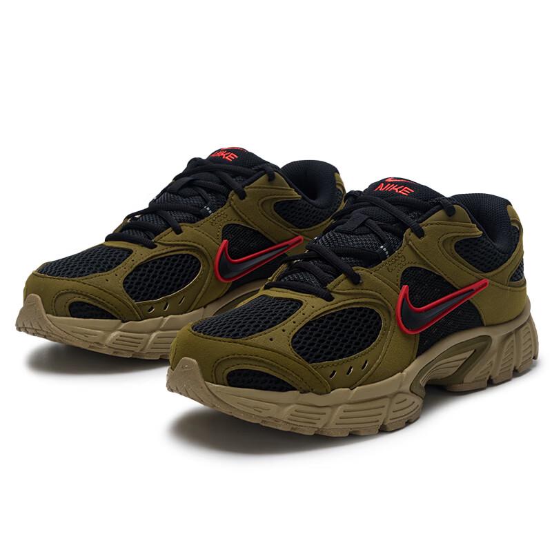 Nike V5 RNR Men's Lifestyle Sneakers