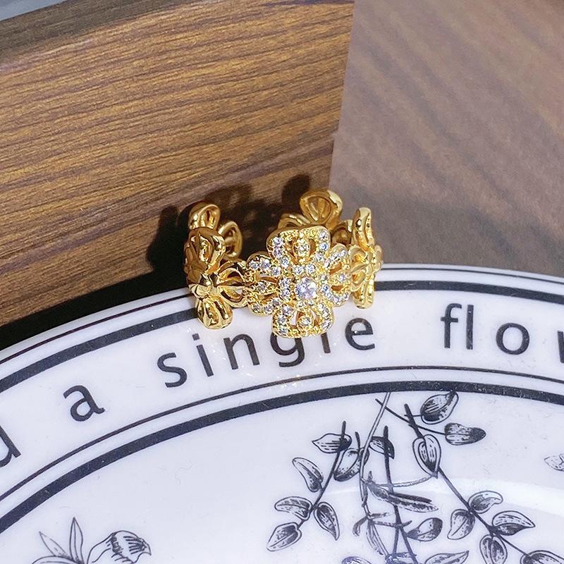 Diamond-Set Medieval Flower Opening Ring Niche Design Temperament Retro Light Luxury Exquisite High-End Ring