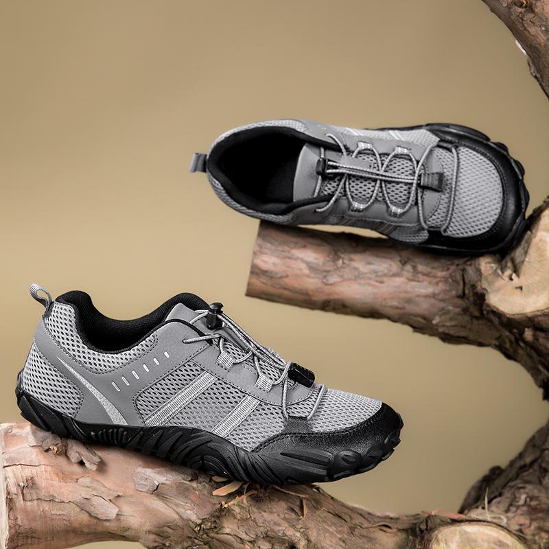 Outdoor five-finger large-size creek shoes, couple diving quick-drying breathable beach shoes, swimming fitness hiking shoes, riding