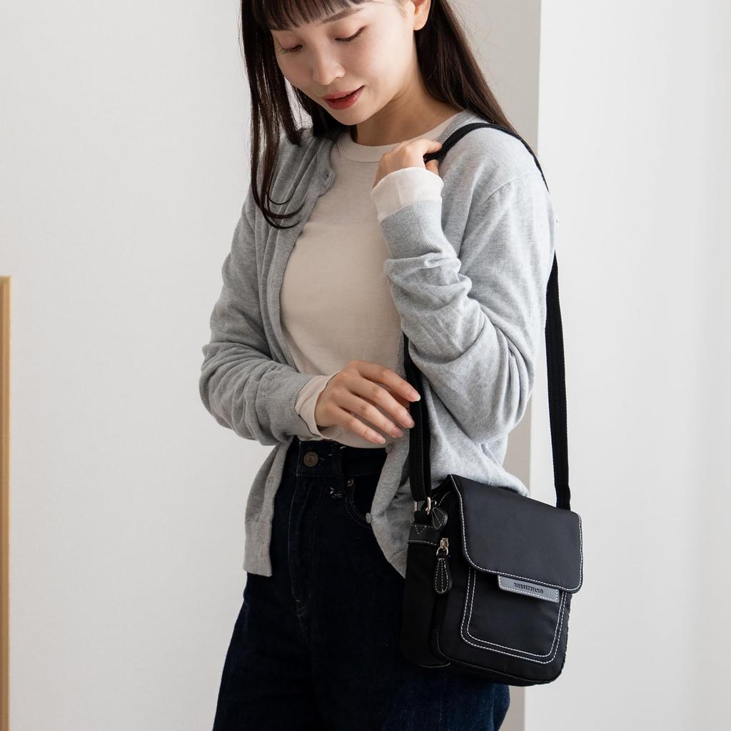 Borsettiamo Monica Mini Crossbody Shoulder and Perfect for Everyday Use Pochette, Women's Bag, Lightweight, Compact, Casual, (Black)