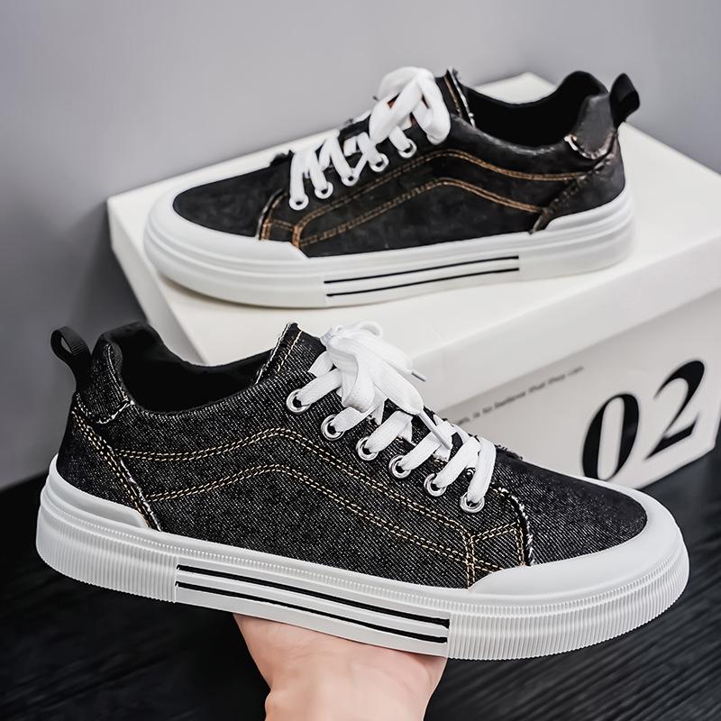 Summer Lightweight Breathable Canvas Shoes Mens Soft-Soled Casual Shoes Low-Top Flat-Soled Trendy Board Shoes Large Size 39-48