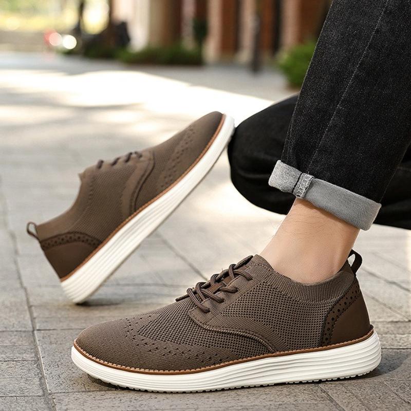 Outdoors Men's Running Shoes Lightweight Mens Casual Shoes Mesh  Plus Size Walking Shoes Fashion Comfortable Men Sneakers Summer