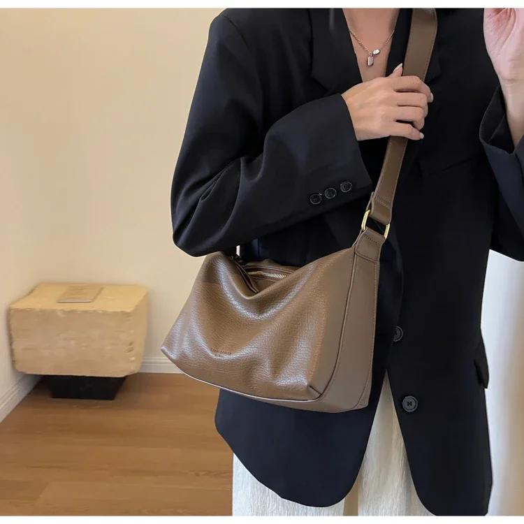 Retro Soft Leather Tote Bag for Women New Simple Versatile Large Capacity Single Shoulder Crossbody Bags Commute Handbags