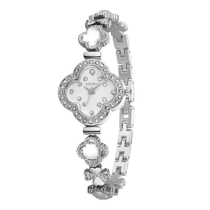 Fashionable temperament, light luxury, diamond studded bracelet, women's quartz watch, clover shaped wristwatch