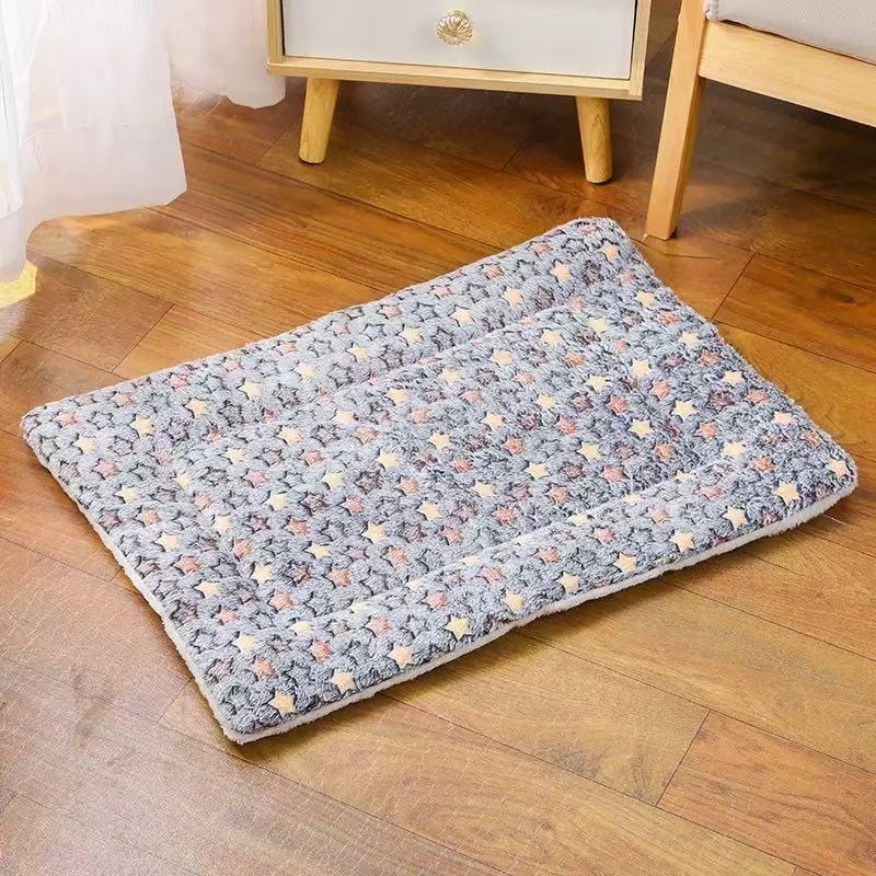 New Dog Mat Pet Nest Mat Four Seasons Warm Thickened Blanket Cat Mattress Sleeping Mat Pet Supplies