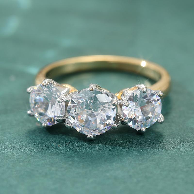 Exquisite Luxurious Women Engagement Ring With Sparkling Synthetic Zircon Proposal Ring Elegant Bridal Wedding Banquet Jewelry