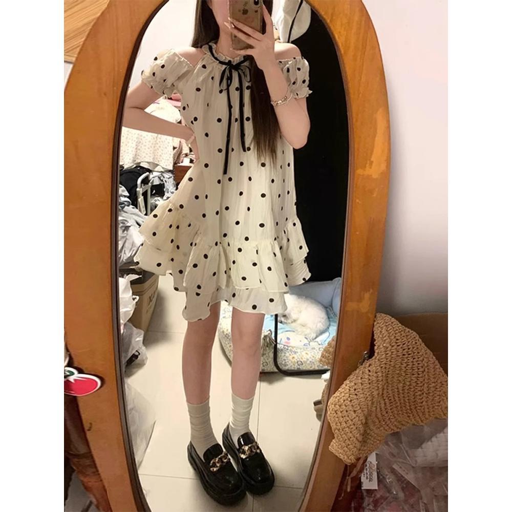 Short-sleeved polka dot off-the-shoulder halterneck dress for women, small people in summer, waist and slim temperament, fluffy doll skirt