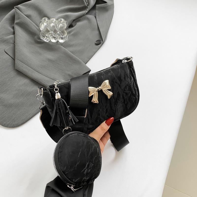 Stylish Trendy Pu Shoulder Bag For Women With Sweet Bowknot In Multiple Colors