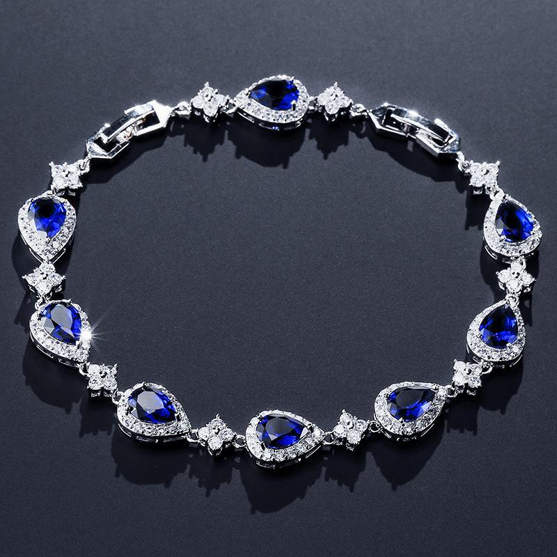 ODM Brass Teardrop Zircon Tennis Bracelet Cubic Zirconia Charm Durable Finish for Women Fashion Stores Gift Set