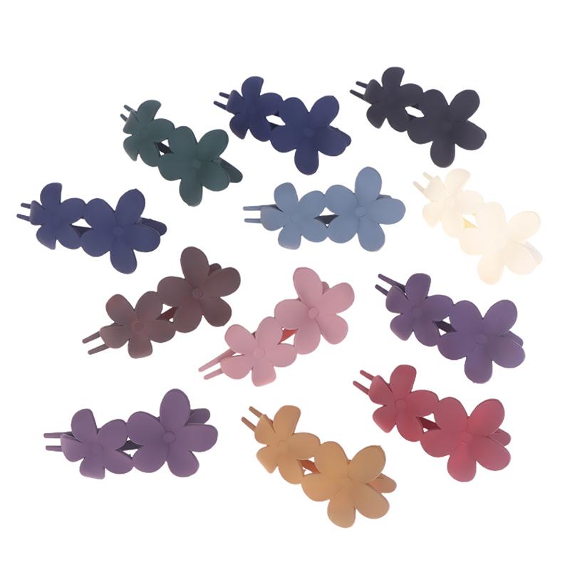 4Pcs Flower Hair Clips  Matte Black Floral Hairpins Hair Claw Clips Non-Slip Hair Clamps Grab Elegant Hair Accessories