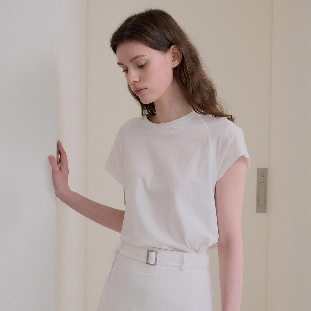 Mommet Harper Round Short Sleeve Tee White Free