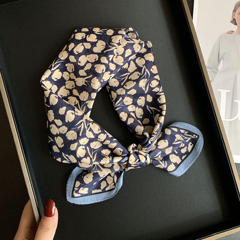 30% Silk 70% cotton Scarf Bandana Women Square Scarves Wrap Kerchief Fashion dot Headband Leopard Hijab Shawls Bandana Foulard