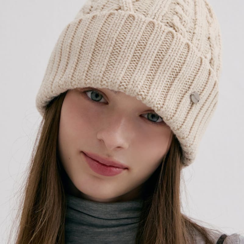 

MINETI Classic Wool Cable Beanie B 12125 MTJ Black