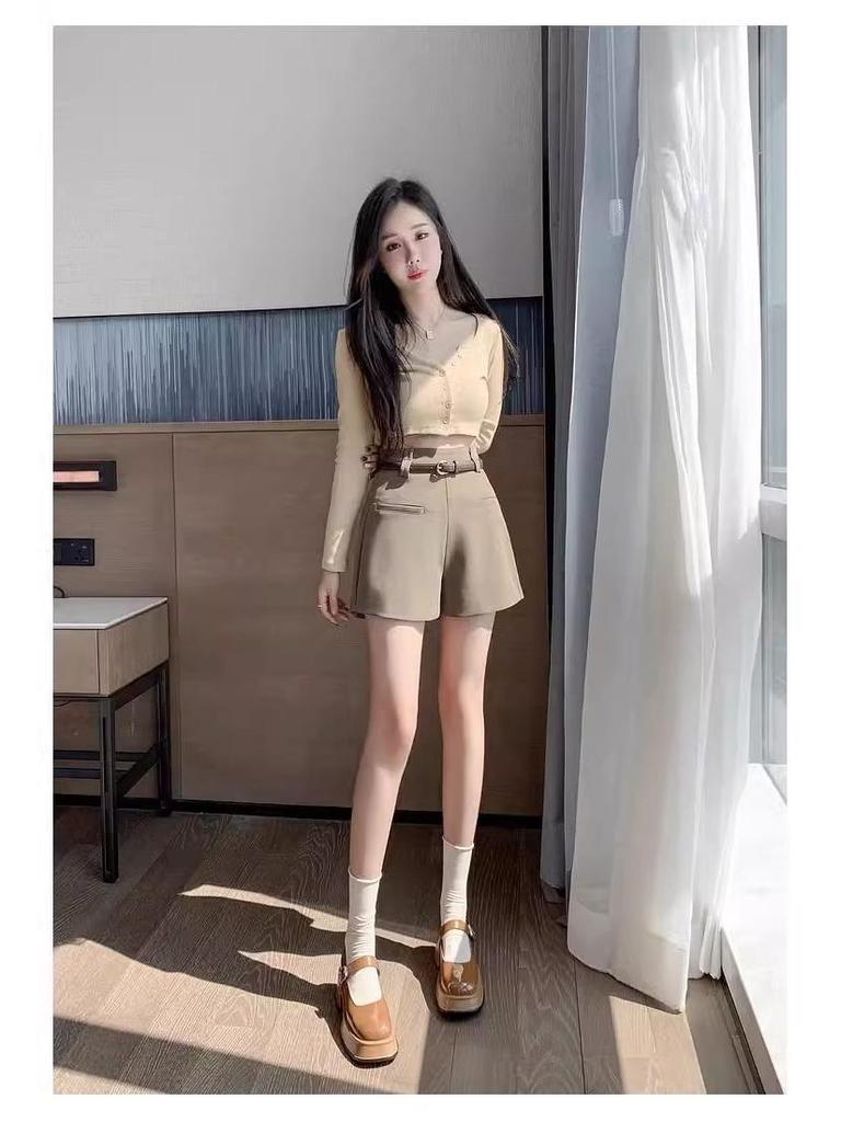 Black High-Waist A-Line Bootcut Suit Shorts for Women - Autumn/Winter Korean Style Casual Pants