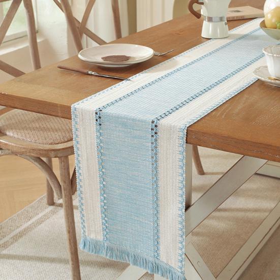 Knitted Table Runner Bohemian Table Runner with Tassels Rustic Table Runner for Farmhouse Dining Table Dresser Decoration