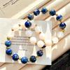 Retro-Armband aus natürlichem Lapislazuli und weißem Chalcedon.