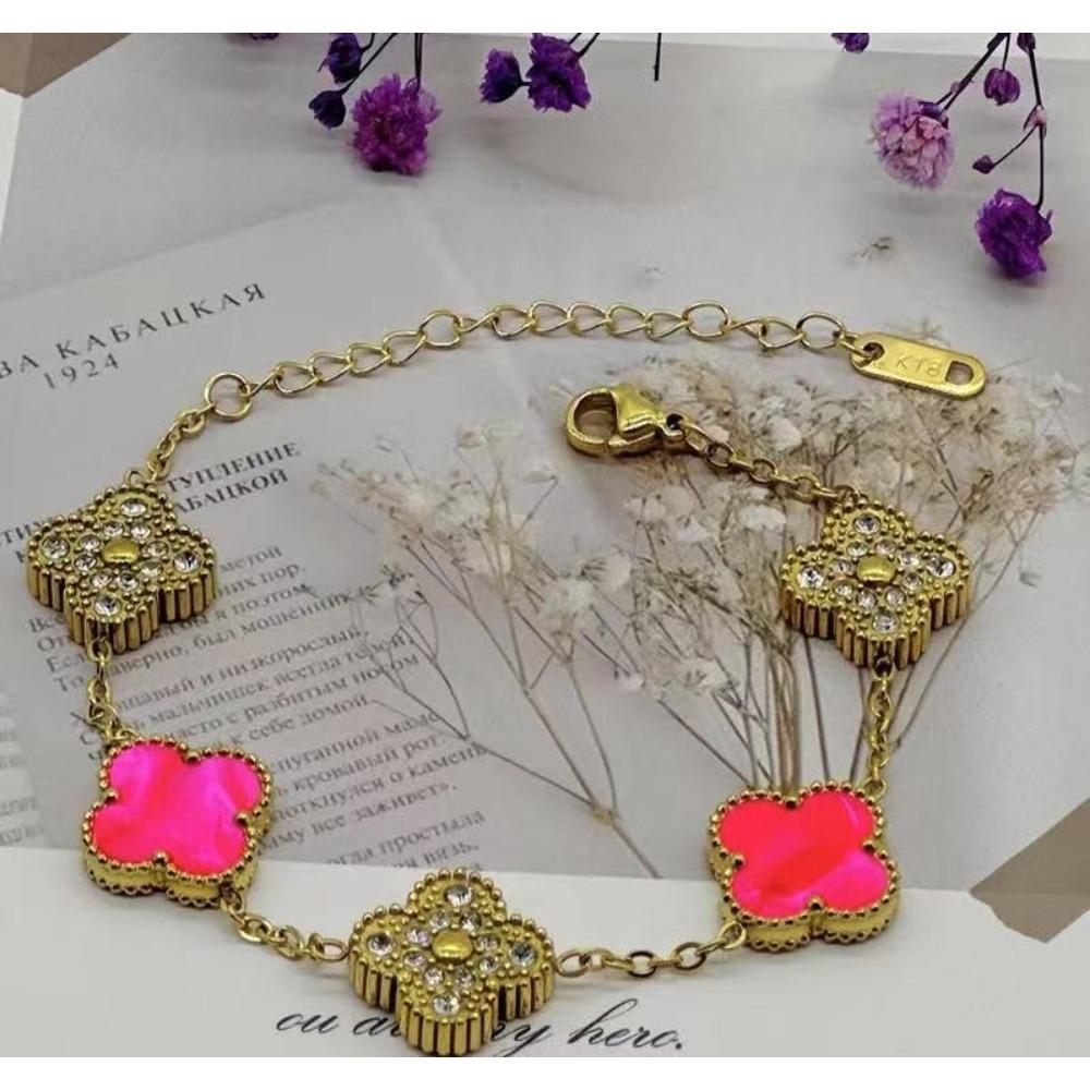 

Браслет 13 мм Четырехлистный клевер Титановая сталь Вакуумная печь 18к Двусторонний браслет из белого перламутра 18K