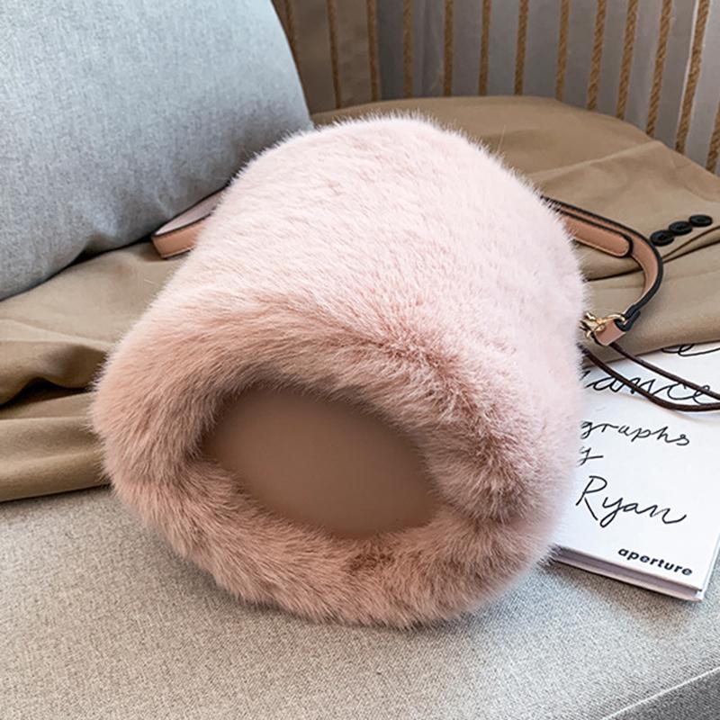 Bucket Bag Handbag Fashion Faux Fur Winter Bags Women Shoulder Crossbody Bag Ladies Plush Hand Bags Designers Bolsa Feminina Sac