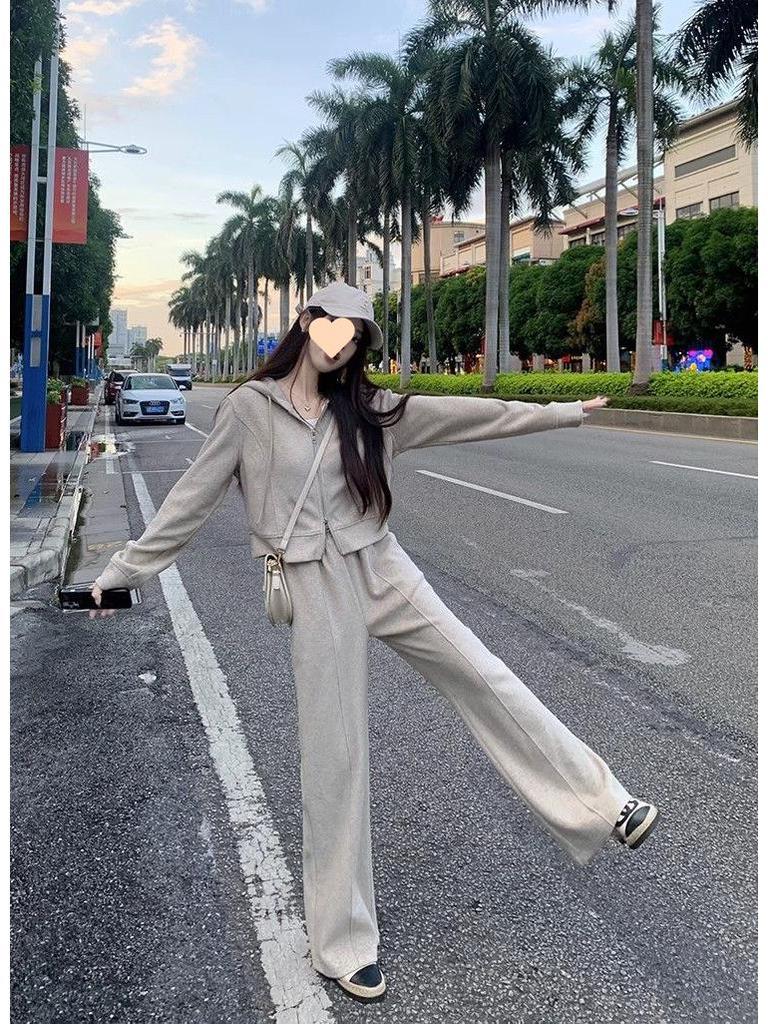 Women's Two-Piece Hooded Zip-Up Sweatshirt & Wide-Leg Pants Set - Casual, Loose Fit for Spring & Autumn, Trendy Korean Style