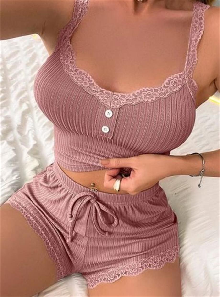 

Стильный костюм с шортами из вискозы и пудры с кружевом 7002 S