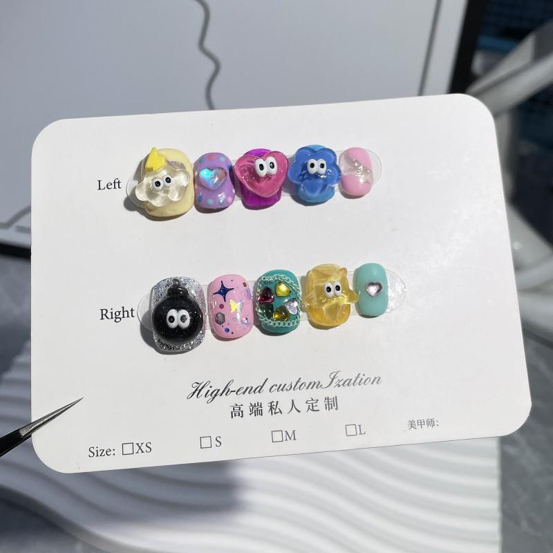 Cute Cartoon Press-On Nails Short Round Style Handmade Nail Tips Girls Women Sweet Playful Eye Design