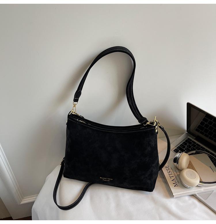 Retro Trend Large-capacity Bag Women's 2025 New Fashion Versatile Tote Bag Niche Design Shoulder Messenger Bag