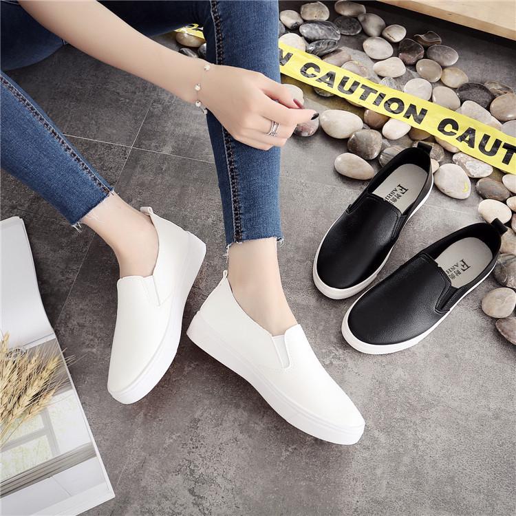 Versatile Women's White Slip-on Shoes - Autumn/Winter Flat Leather Sneakers for Nurses and Students