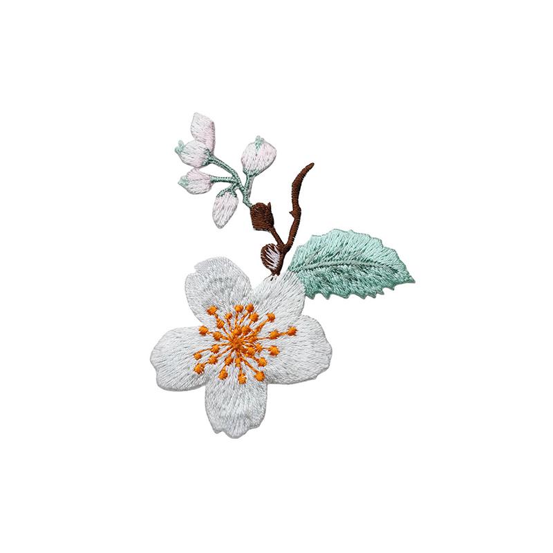 1Pcs Jacket Jeans Craft Accessories Flower Embroidery Patch Iron On Elegant Patches For Clothes Bags DIY Embroidered Stickers