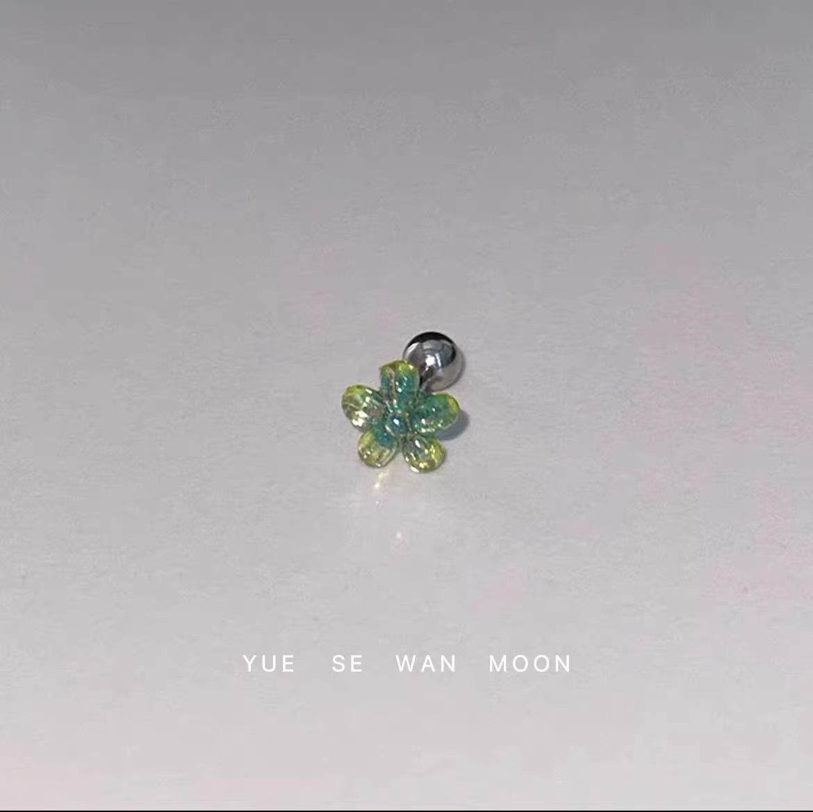 Colorful Gradient Small Flower Titanium Ear Studs - Women s Dopamine Green Summer Fresh Earrings