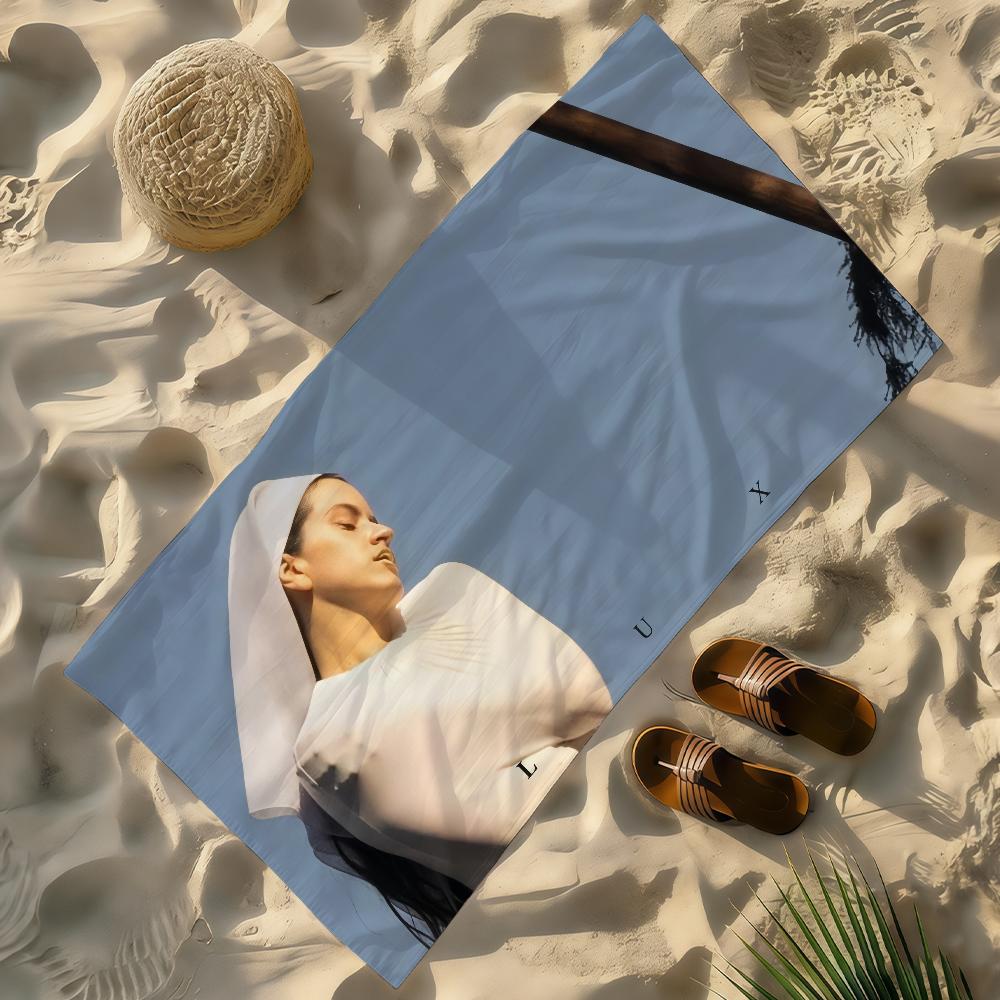 

Hot Singer Rosalia-S Lux Towel Soft Lightweight Anti-Sand Large Beach Towel Quick-Drying Bath Sports Family W40*H60(CM)