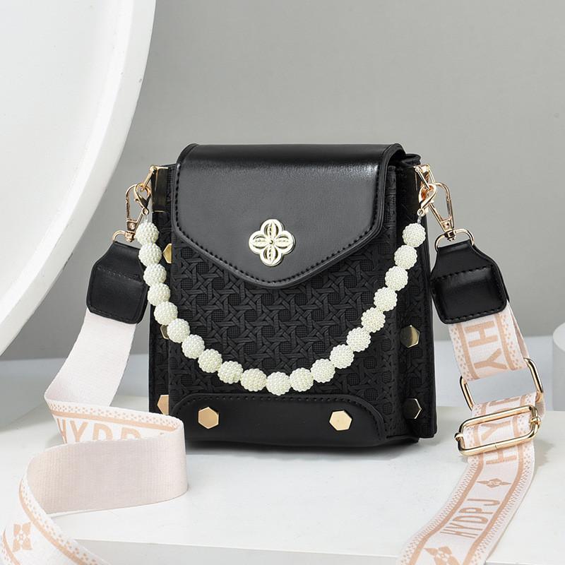 2023 New Style Fashion Texture Shoulder Bag For Women With Pearl Chain