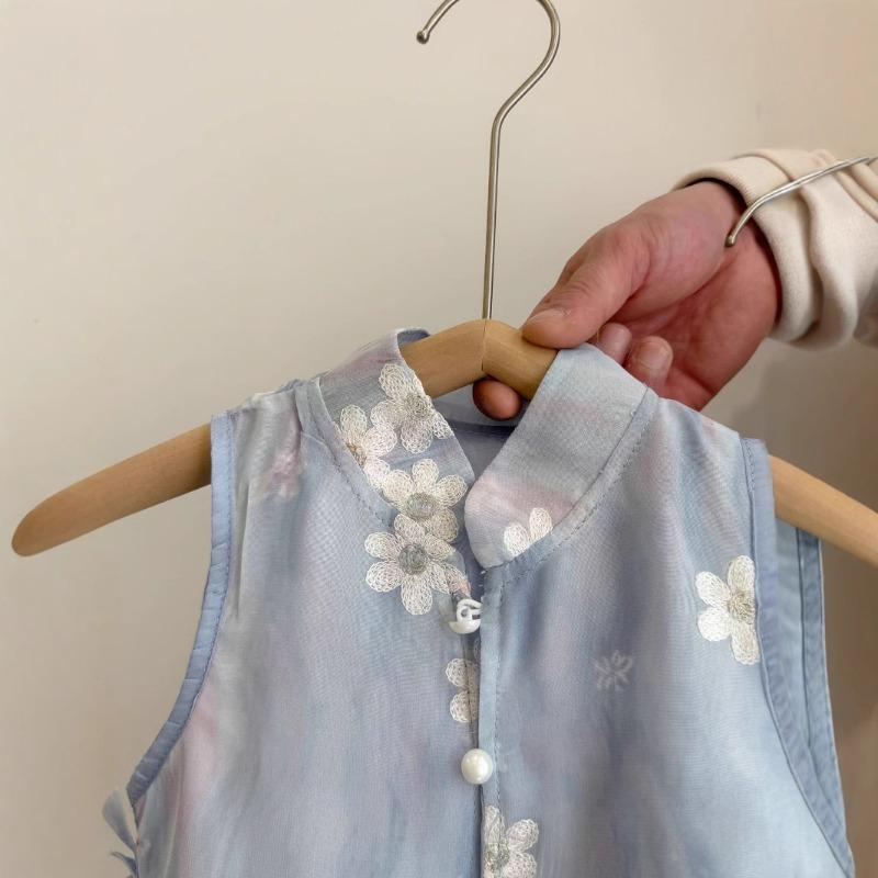 Summer Girls' Set with Embroidered Flower and Nine Fen Mosquito Resistant Wide Leg Pants