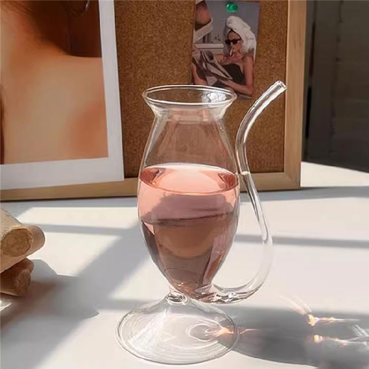 Innovative Pipe Molds Cocktails Glass Elegant Cocktails Glass with Sturdy Construction for Enhancing Drinking Experience