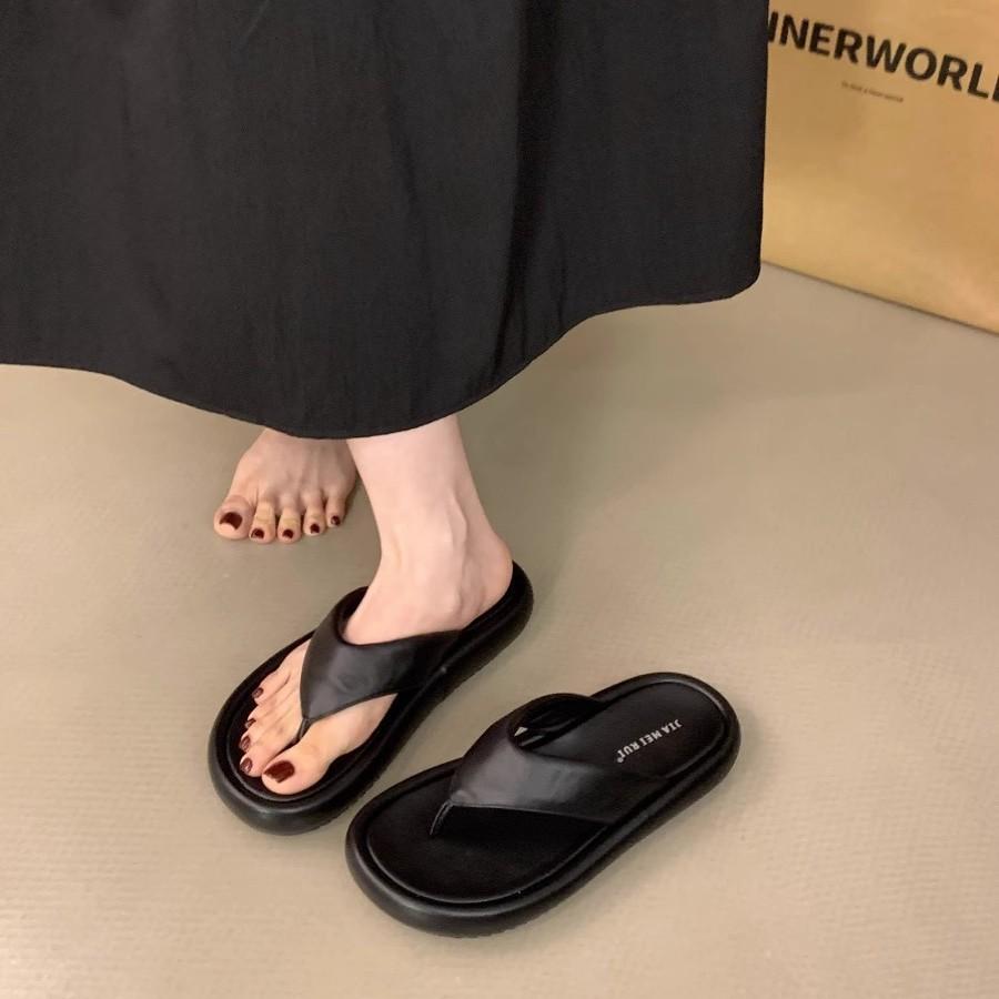 Flip-Flops mit dicker Sohle Damenschuhe tragen 2025 neue Sommer Sandalen mit weicher Sohle Strand-Sandalen