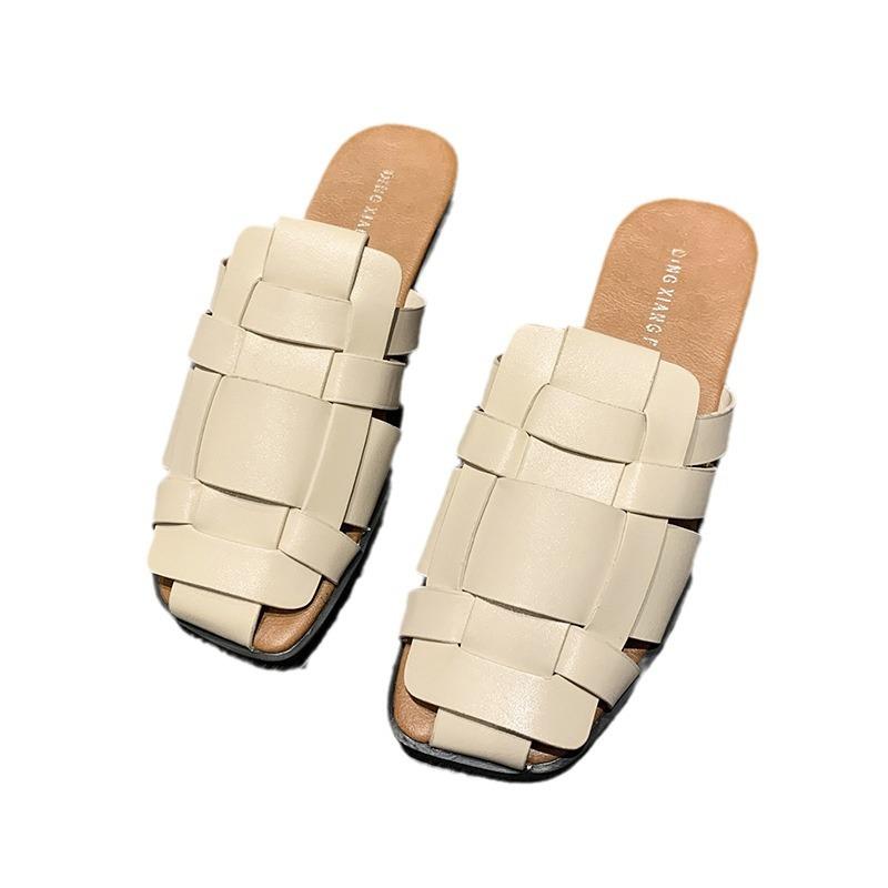 Baotou Slippers Women's Outer Wear Summer New Retro Beach Flat Bottom Woven Sandals Versatile Lazy Muller Shoes