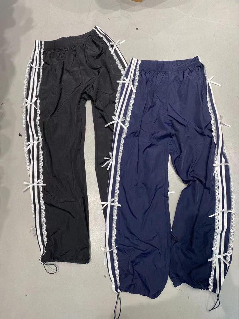 "Elastic Waist Lace-Edge Butterfly Hem Slim Sweatpants for Early Autumn"