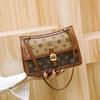 High-end underarm bag women's new autumn and winter texture niche design fashionable messenger small square bag tide
