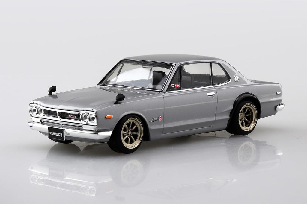Aoshima Bunka Kyozai Rakupla Snap Kit Nissan C10 Skyline Custom Wheels Scale Plastic Model Kit (AOSHIMA) No. 16CU-SV 2000GT-R (Silver) 1/32
