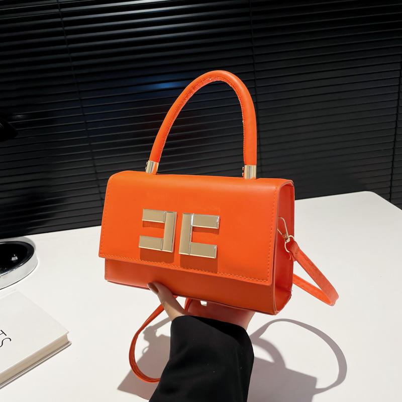 Simple Texture Niche Design Autumn New Beautiful Women's Crossbody Shoulder Armpit Bag