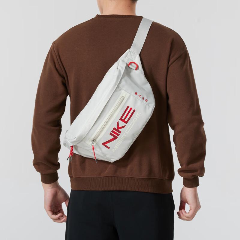 Nike Sportswear Crossbody Waist Bag