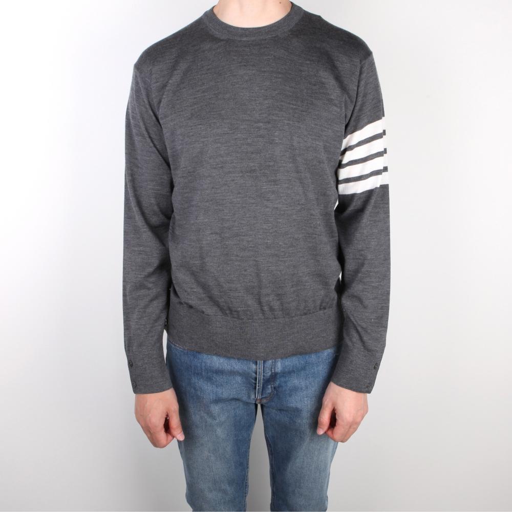 

Thom Browne Knit из шерсти мериноса, круглый, средне-серый MKA002AY1014038