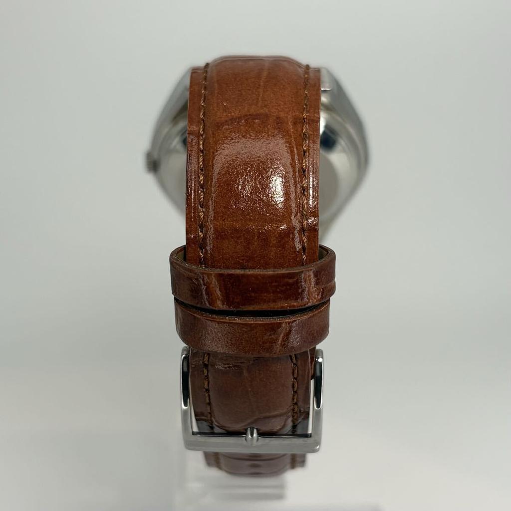 SEIKO TYPE manufactured in luxury quartz battery working II, 1976, Watch, replaced, day-date, vintage, condition.