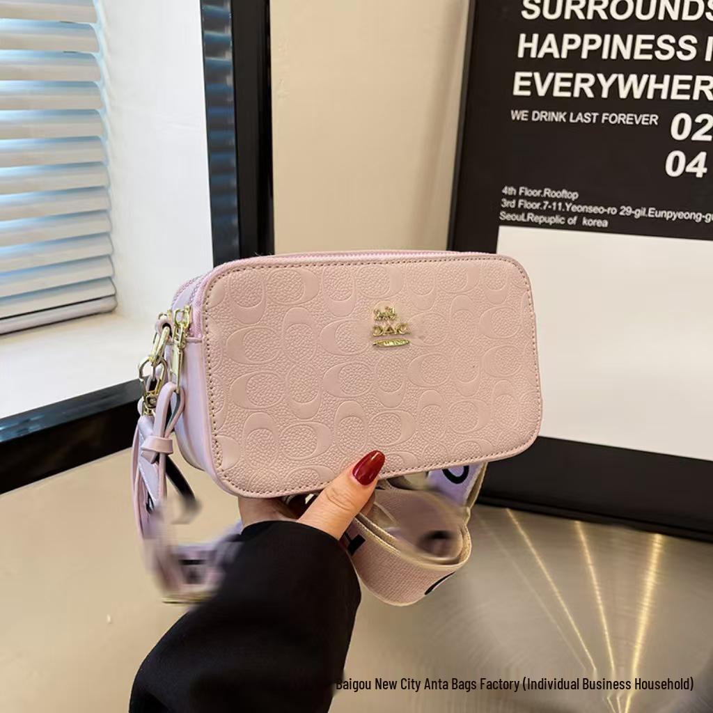 High-Quality Women's Crossbody Camera Bag - Trendy, Versatile Candy Color with Niche Design