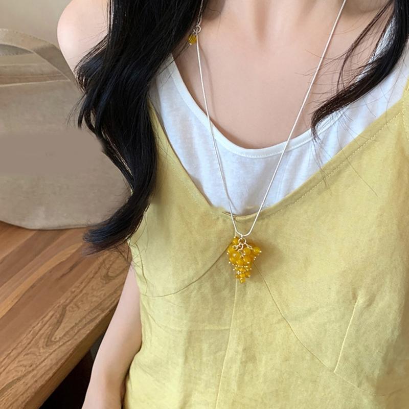 Crystal Grape Shape Necklace Colorful Long Style Adjustable Drawstring Sweater Chain for Women Casual Party Office Wear Jewelry