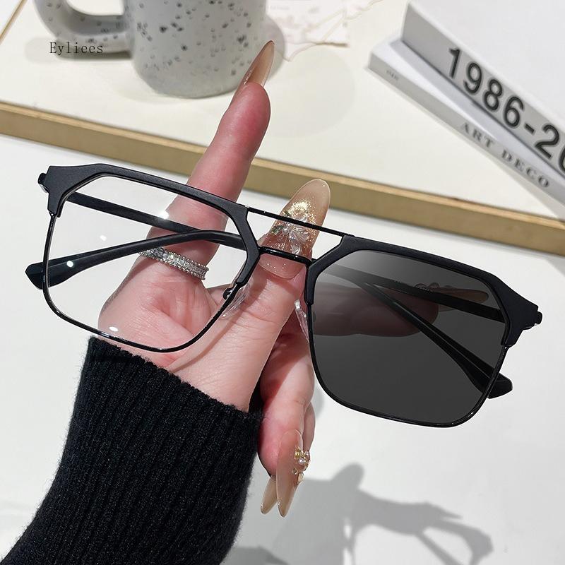 Photochromic Eyeglasses Men's Driving Anti-UV Sunglasses Color Changed Blue Light Blocking Men UV400 Man Male Sun Glasses