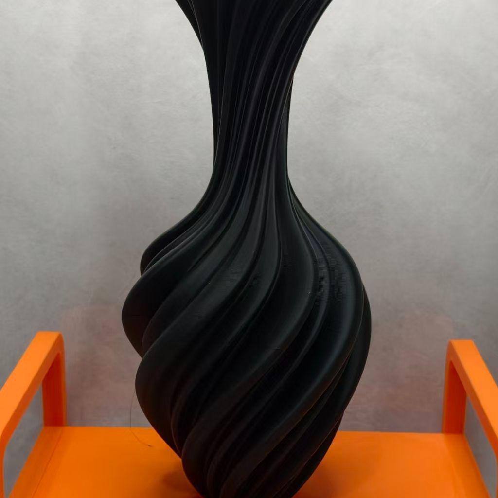 Nordic Style 3D Printed Twisted Flower Vase - Light Luxury, Leak-Proof Ornament
